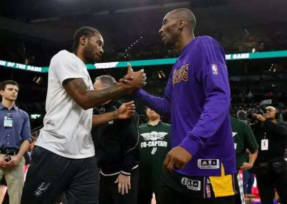 海港发文祝福奥斯卡：艰难时刻会过去，我们与功勋队长同在（海港声援奥斯卡：困境终将过去，功勋队长我们与你同在）