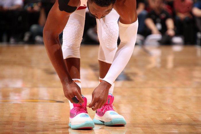 卡佩罗：斯帕莱蒂不能执着于某些固定阵型，他要学会灵活变通（卡佩罗：斯帕莱蒂不应拘泥于固定阵型，须学会灵活应变）