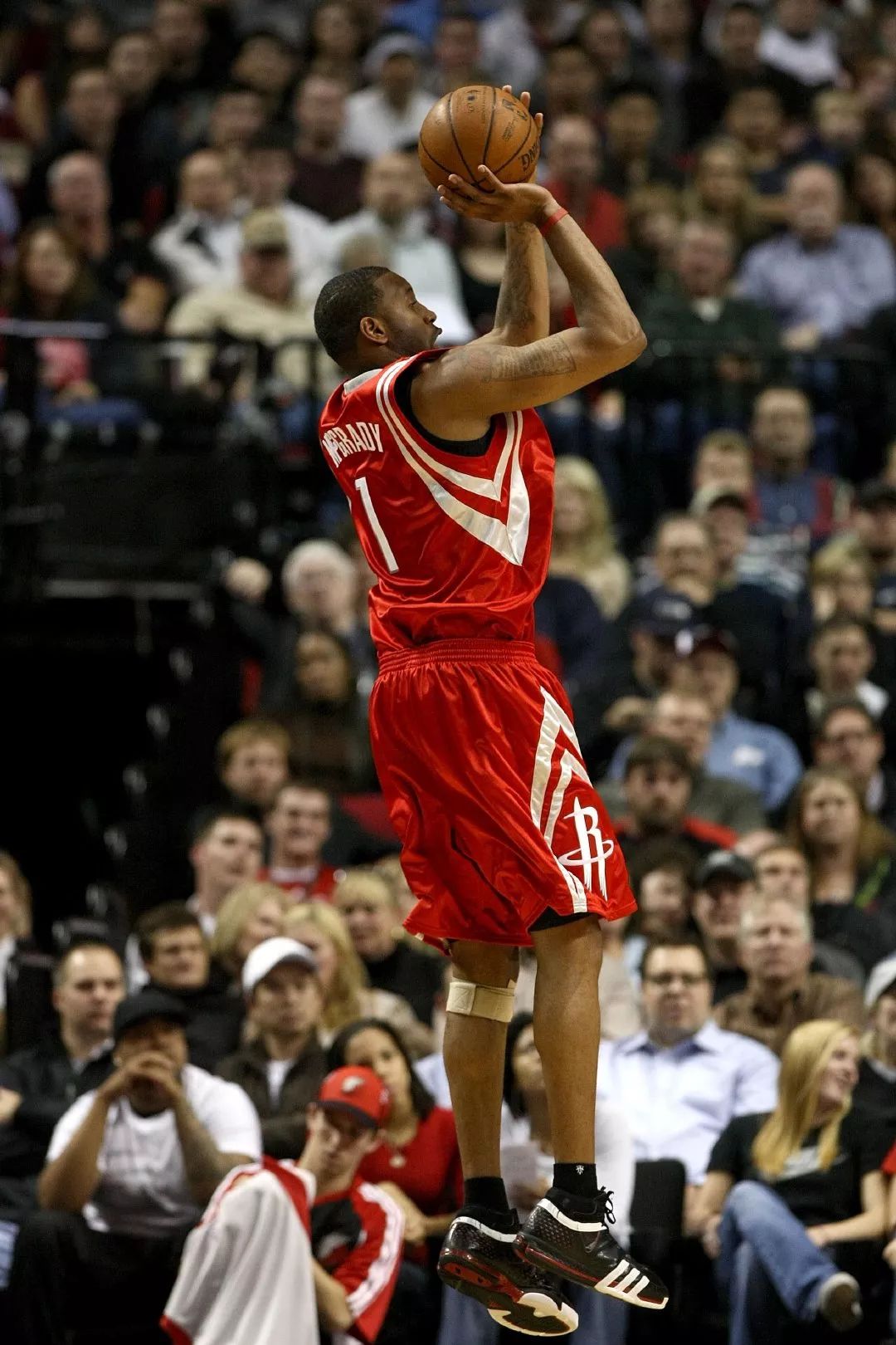 中国人寿客户探秘CBA俱乐部是怎样的体验？（中国人寿客户走进CBA俱乐部，究竟是什么体验？）