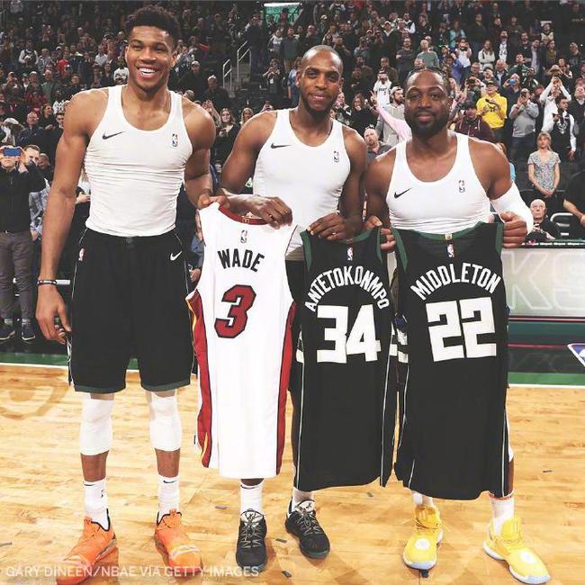 杭州大莲花中澳战票房破5000万，引爆10亿经济热潮（杭州“大莲花”中澳之战票房冲破5000万，带动超10亿元经济热浪）